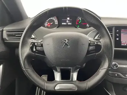 Photo 22 Peugeot 308  PureTech 130ch S&S BVM6