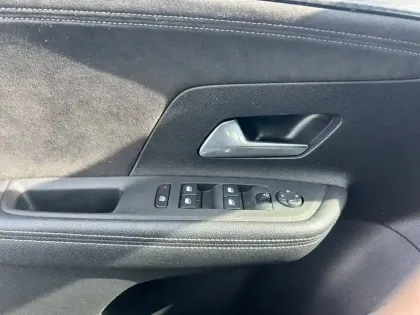 Photo 14 Opel Mokka  Electrique 136 ch & Batterie 50 kWh