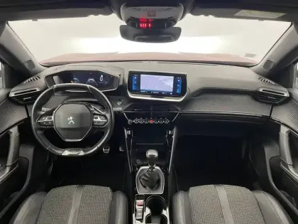 Photo 28 Peugeot 2008  BlueHDi 100 S&S BVM6