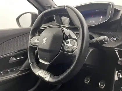 Photo 29 Peugeot 2008  BlueHDi 100 S&S BVM6