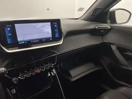 Photo 31 Peugeot 2008  BlueHDi 100 S&S BVM6