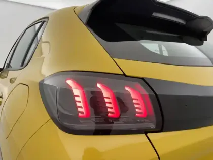 Photo 60 Peugeot 208  PureTech 100 S&S EAT8