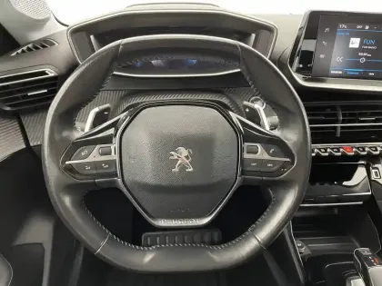 Photo 8 Peugeot 208  PureTech 100 S&S EAT8