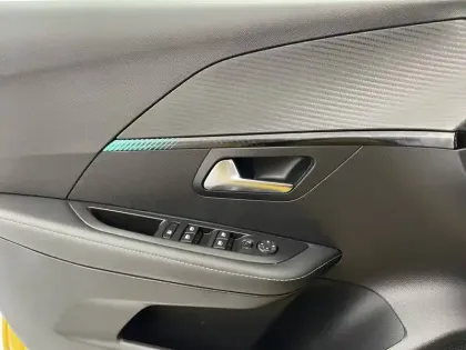 Photo 22 Peugeot 208  PureTech 100 S&S EAT8