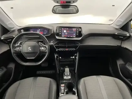 Photo 61 Peugeot 208  PureTech 100 S&S EAT8