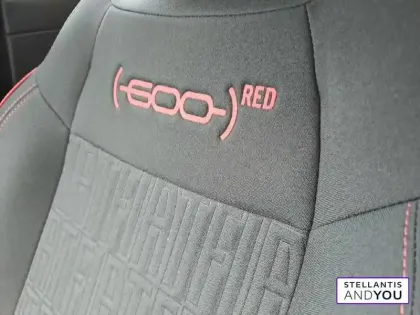 Photo 19 Fiat 600 e 54 kWh 156 ch