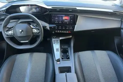 Photo 41 Peugeot 308  BlueHDi 130ch S&S EAT8