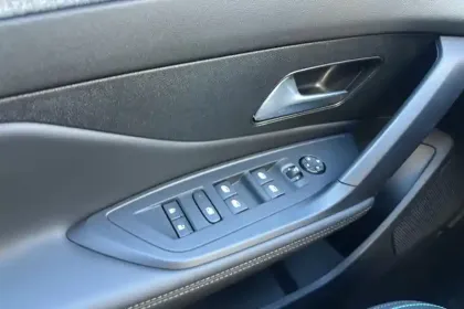 Photo 21 Peugeot 308 Gén. III Ph1 Allure 5