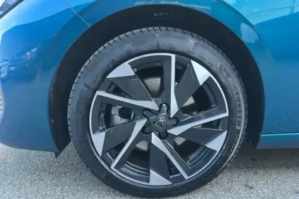 Photo 87 Peugeot 308  BlueHDi 130ch S&S EAT8