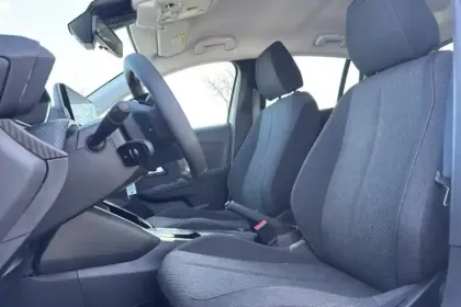 Photo 12 Peugeot 208  Hybrid 110 ch e-DCS6