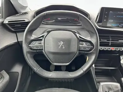 Photo 8 Peugeot 208  PureTech 75 S&S BVM5