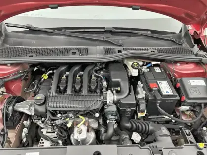 Photo 25 Peugeot 208  PureTech 75 S&S BVM5