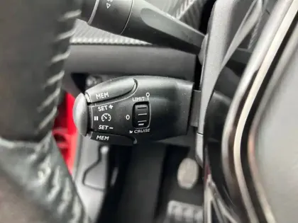 Photo 20 Peugeot 208  PureTech 75 S&S BVM5