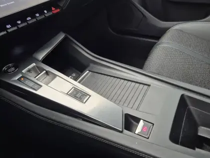 Photo 50 Peugeot 308  BlueHDi 130ch S&S EAT8