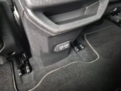 Photo 98 Peugeot 3008  Hybrid 225 e-EAT8