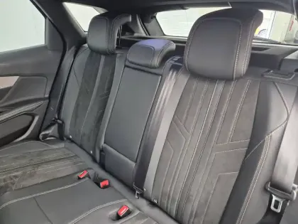 Photo 82 Peugeot 3008  Hybrid 225 e-EAT8