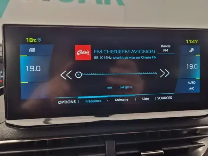 Photo 60 Peugeot 3008  Hybrid 225 e-EAT8