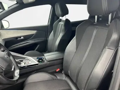 Photo 10 Peugeot 3008  BlueHDi 130ch S&S EAT8