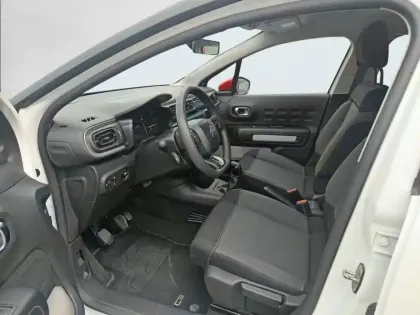 Photo 37 Citroën C3  PureTech 82