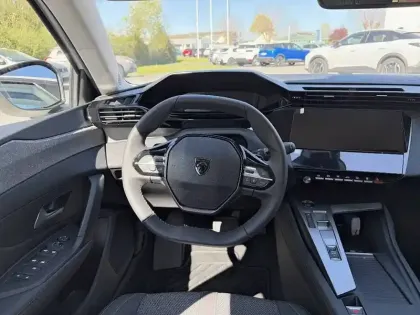 Photo 8 Peugeot 308  PHEV 180 e-EAT8