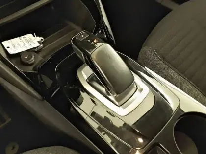 Photo 37 Peugeot 2008  Electrique 136 ch