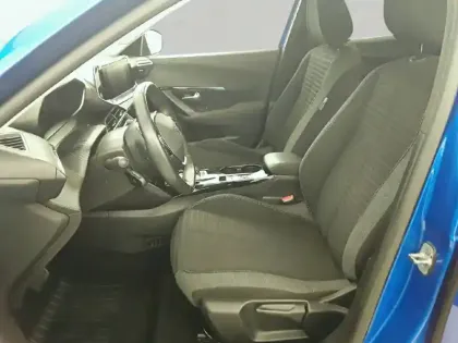 Photo 34 Peugeot 2008  Electrique 136 ch