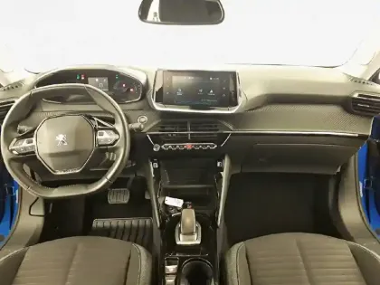 Photo 31 Peugeot 2008  Electrique 136 ch