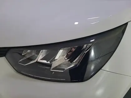 Photo 55 Peugeot 2008  PureTech 130 S&S EAT8