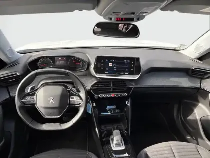 Photo 7 Peugeot 2008  PureTech 130 S&S EAT8