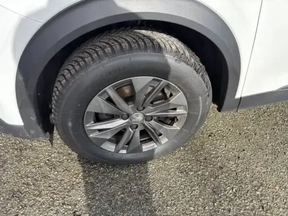 Photo 12 Peugeot 2008  PureTech 130 S&S EAT8