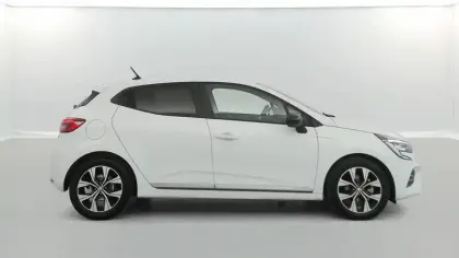 Photo 55 Renault Clio  E-Tech full hybrid 145