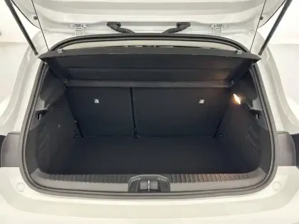 Photo 15 Renault Clio  E-Tech full hybrid 145