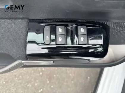 Photo 11 Citroën C3  PureTech 82 S&S BVM5