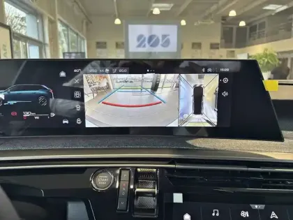 Photo 18 Peugeot 5008  Hybrid 145 e-DCS6