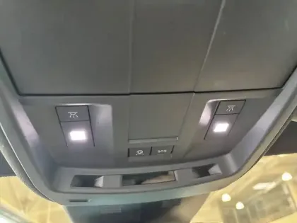 Photo 14 Peugeot 5008  Hybrid 145 e-DCS6