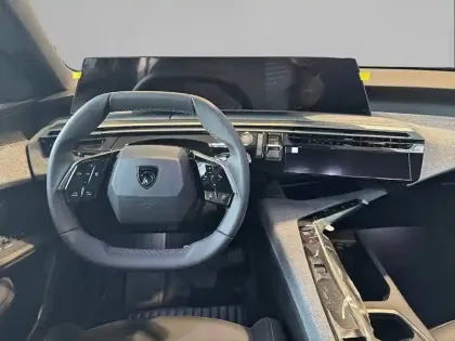 Photo 7 Peugeot 5008  Hybrid 145 e-DCS6