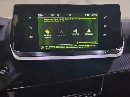 Photo 45 Peugeot 2008  PureTech 130 S&S BVM6