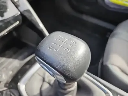 Photo 13 Peugeot 2008  PureTech 130 S&S BVM6