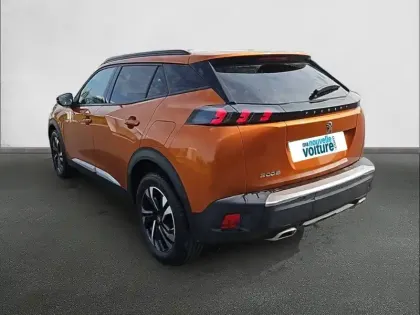 Photo 6 Peugeot 2008  PureTech 130 S&S BVM6