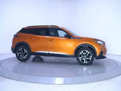 Photo 25 Peugeot 2008  PureTech 130 S&S BVM6