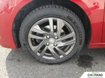 Photo 20 Peugeot 208  PureTech 100 S&S BVM6