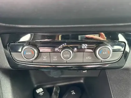 Photo 18 Opel Corsa  Electrique 136 ch & Batterie 50 kWh