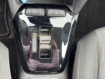 Photo 13 Opel Corsa  Electrique 136 ch & Batterie 50 kWh