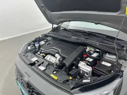 Photo 14 Peugeot 208  Hybrid 145 ch e-DCS6