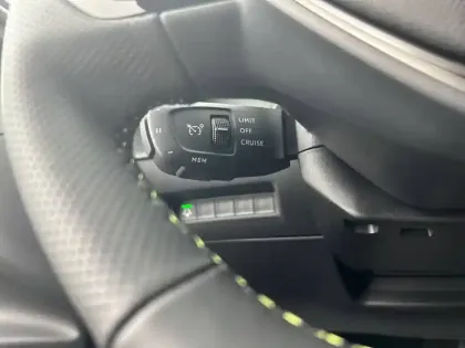Photo 66 Peugeot 208  Hybrid 145 ch e-DCS6