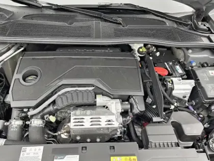 Photo 29 Peugeot 308  SW Hybrid 145 e-DCS6