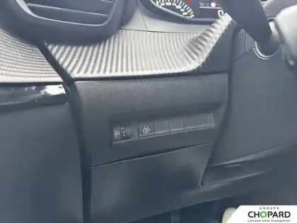 Photo 19 Peugeot 208  PureTech 100 S&S BVM6