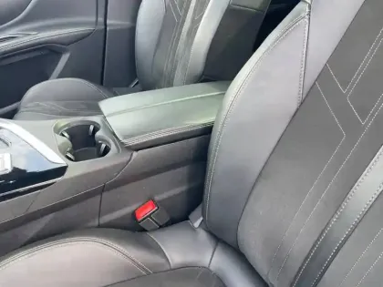 Photo 20 Peugeot 5008  BlueHDi 130ch S&S EAT8