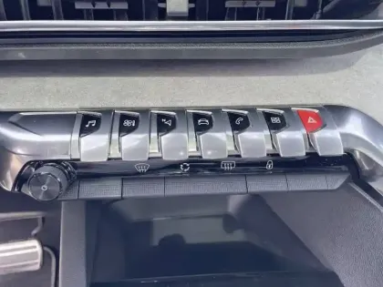 Photo 55 Peugeot 5008  BlueHDi 130ch S&S EAT8