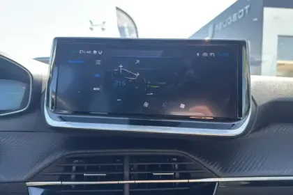 Photo 24 Peugeot 208 Gén. II Ph2 Allure 5